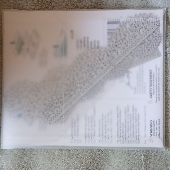 Tim Holtz Sizzix Crochet Lace Trim Border Die Cuts 664178 - Picture 2 of 2